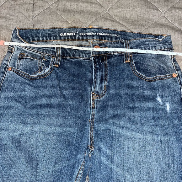 Old Navy Distressed Boyfriend Jeans - Picture 4 of 7
